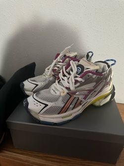 Balenciaga runners
