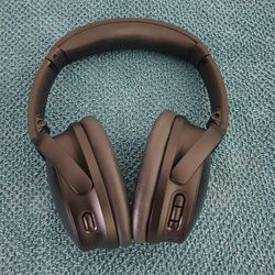 Bose QuietComfort 45 Black Bluetooth Headphones + Case + all cables