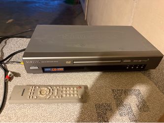 Samsung DVD-S221 DVD/CD/MP3 Player with Original Remote