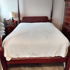 Vintage Bedroom Set, Queen,   Great Condition, $200