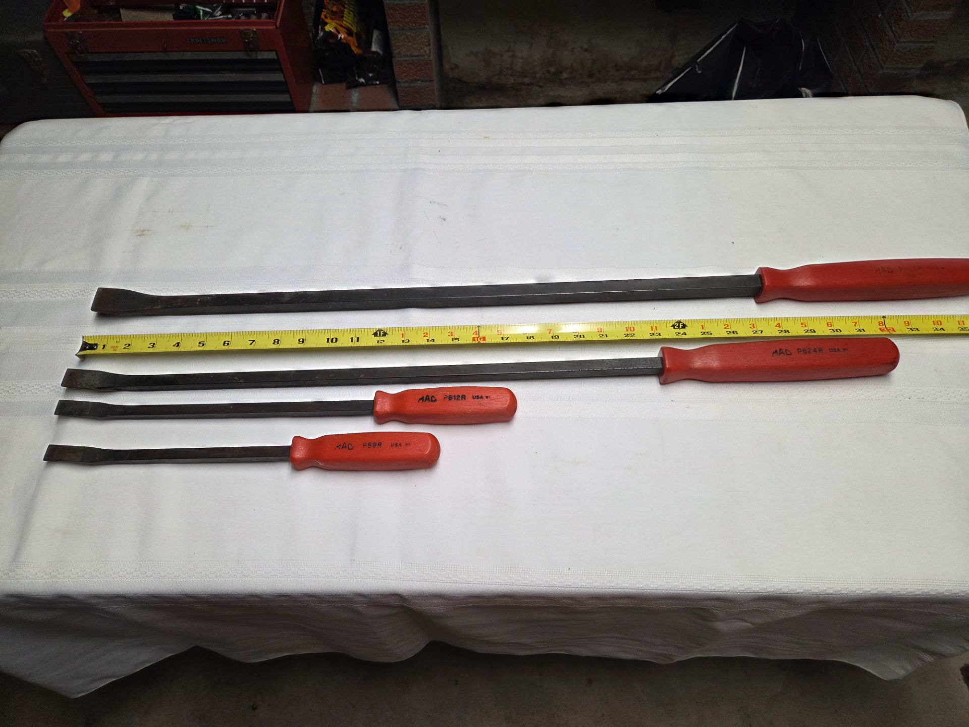 Mac Tools 4 Heavy Duty Pry Bar Set