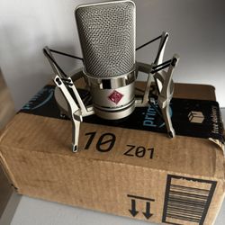 Neumann Tlm-102 For Studio Microphone 🎙️ Like New 