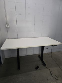 Electric Sit And Stand Ergonomic Desk 