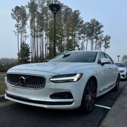 2021 Pearl White Volvo S90