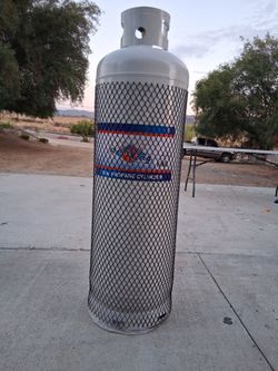 Flame king 100 lb propane cylinder