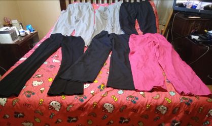 Women Clothing Sizes Medium And Larg Lot Of 18 Pieces