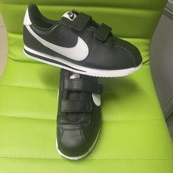 New Kids Shoes Nike Size2y $45 Gucci Authentic Shoes Big Kids Size 3Y 