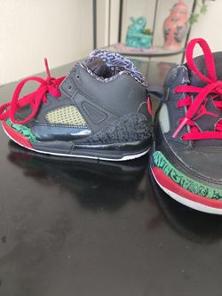 Christmas Jordans SIZE 9C