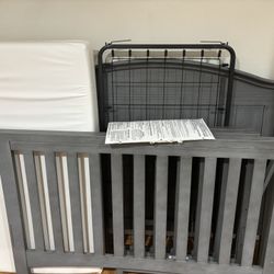 Ikea Baby Crib With Matress