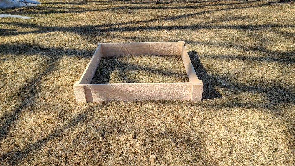 RAISED GARDEN BEDS