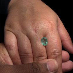 IGI Certified 2.54 Ct Natural Colombian Emerald