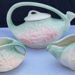 Vintage McCoy Daisy Teapot, Creamer, And Sugar Bowl