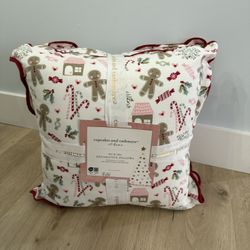 Christmas Gingerbread Pillows Set Of 2 New