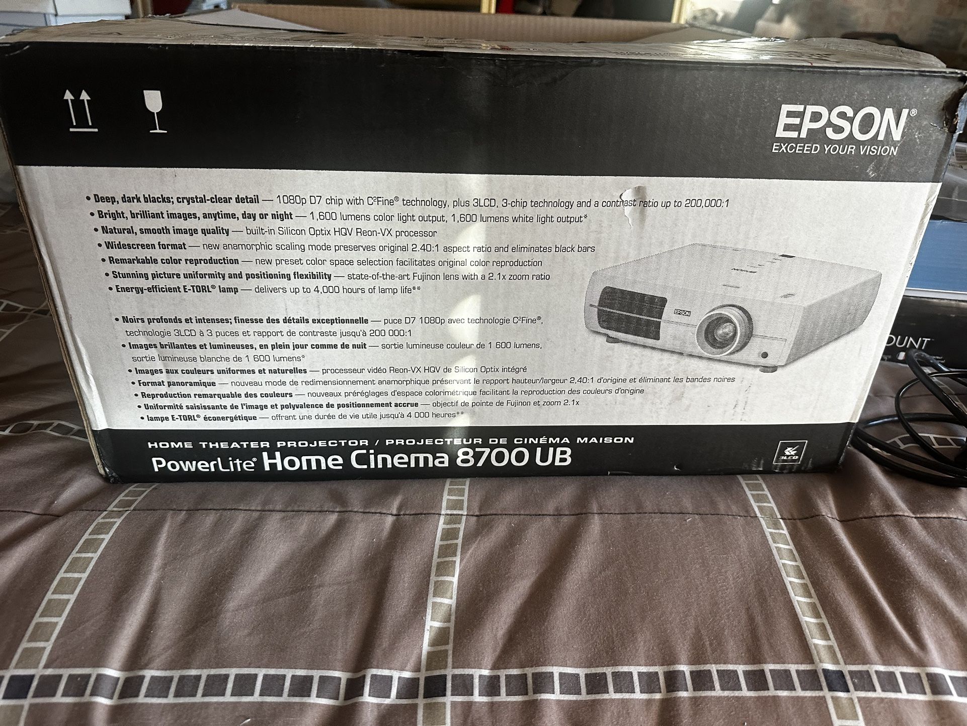 EPSON 8700 UB Home Cinema Projector