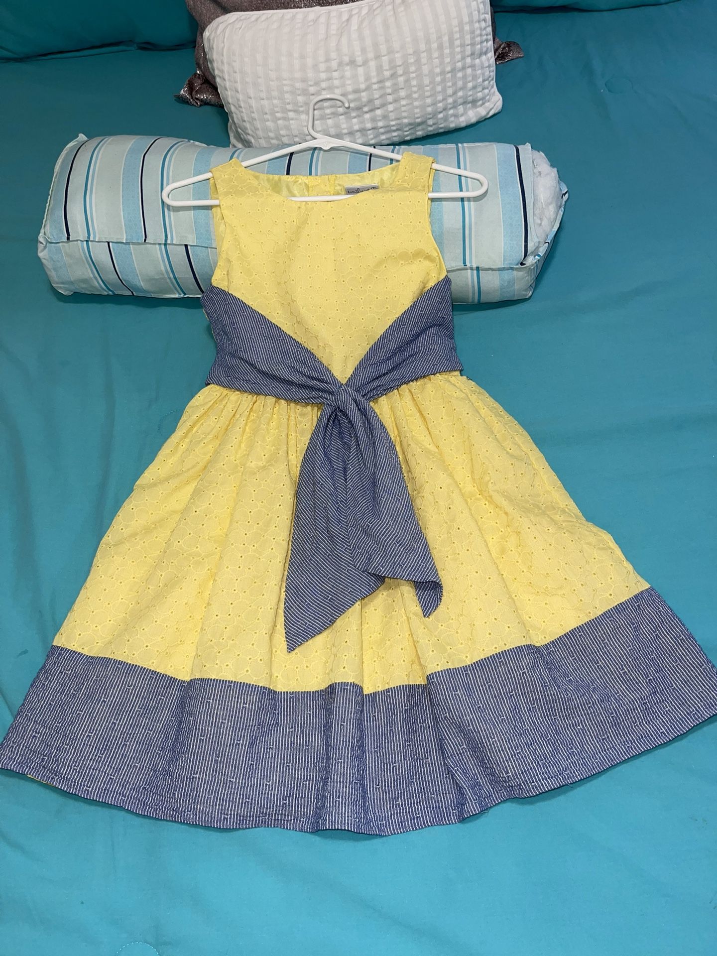Emily West Dress 👗 For Girls Size 14, Good Conditions And Clean..