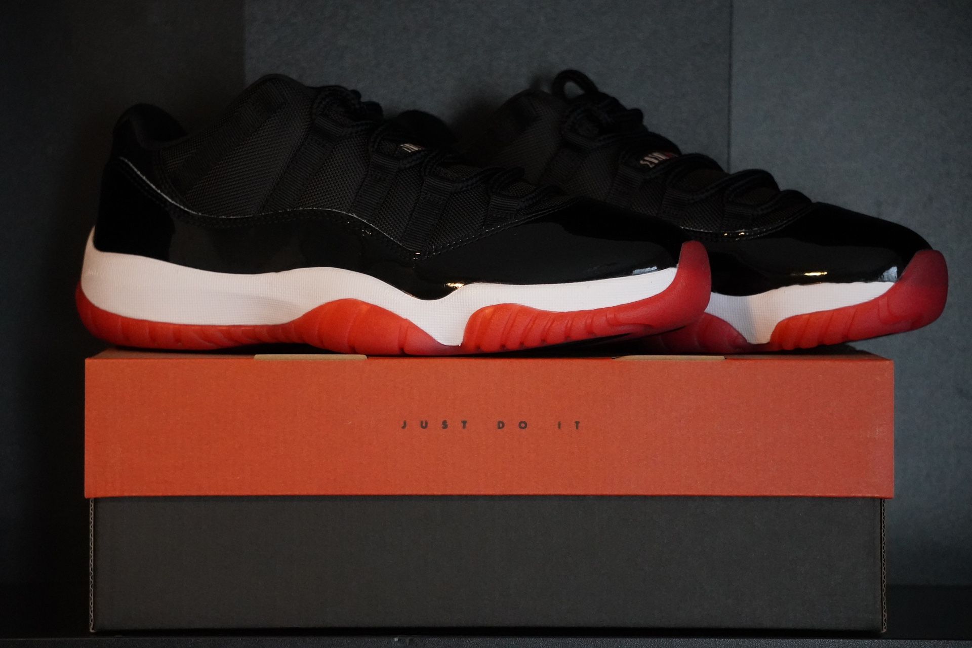 Air Jordan 11 Retro Low Bred US Size 9M