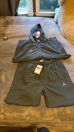 NWT Nike Jordan Track Suit size large mens