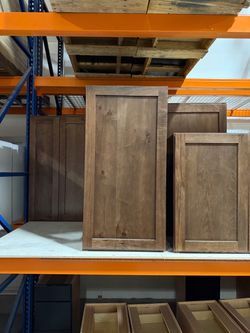 Upper cabinet clearance