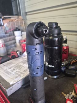 Snap on angle grinder