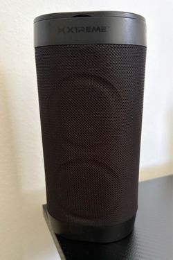Small speaker