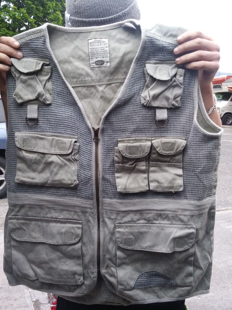 Bugle boy fishing vest