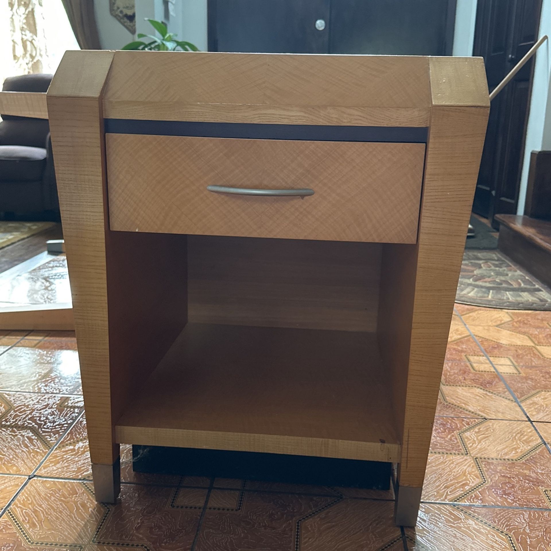 2 Nightstand