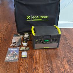 Solar Generator Yeti 1000