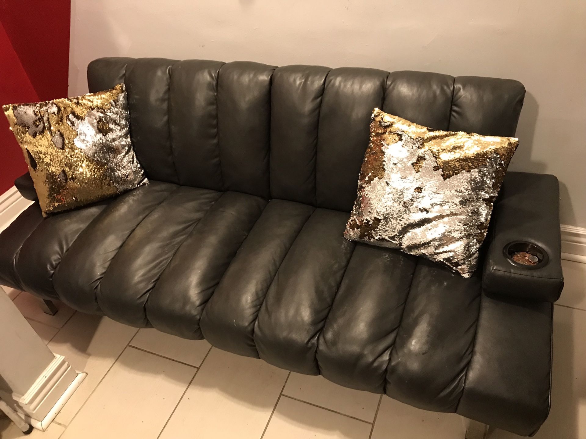 Convertible Couch/Futon (Black)