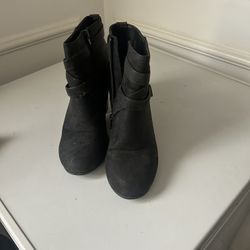 Women's Ankle Boots Size 7.5 