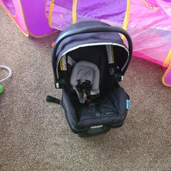 Infant Carseat With Bottom Latch