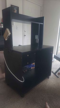 Desk on wheels