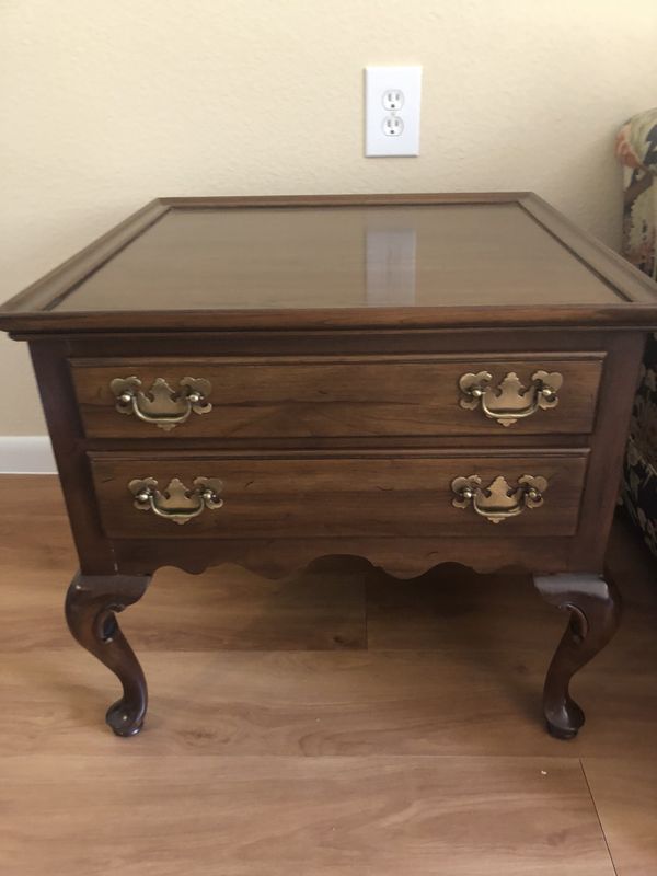 Ethan Allen End Table Excellent Condition For In Glendale Az Ethan Allen End Table Excellent Condition For In Glendale Az Offerup