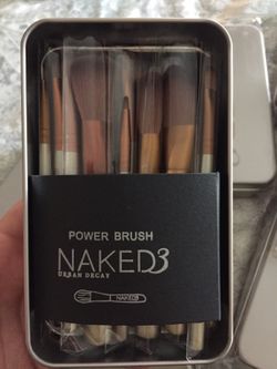 Naked 12 piece makeup brush sets in tin