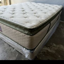 Full Size Organic Hybrid Gel Pillowtop Mattress 