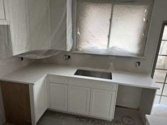 Modern Kitchen Cabinet Sets:White & Wood Styles Available