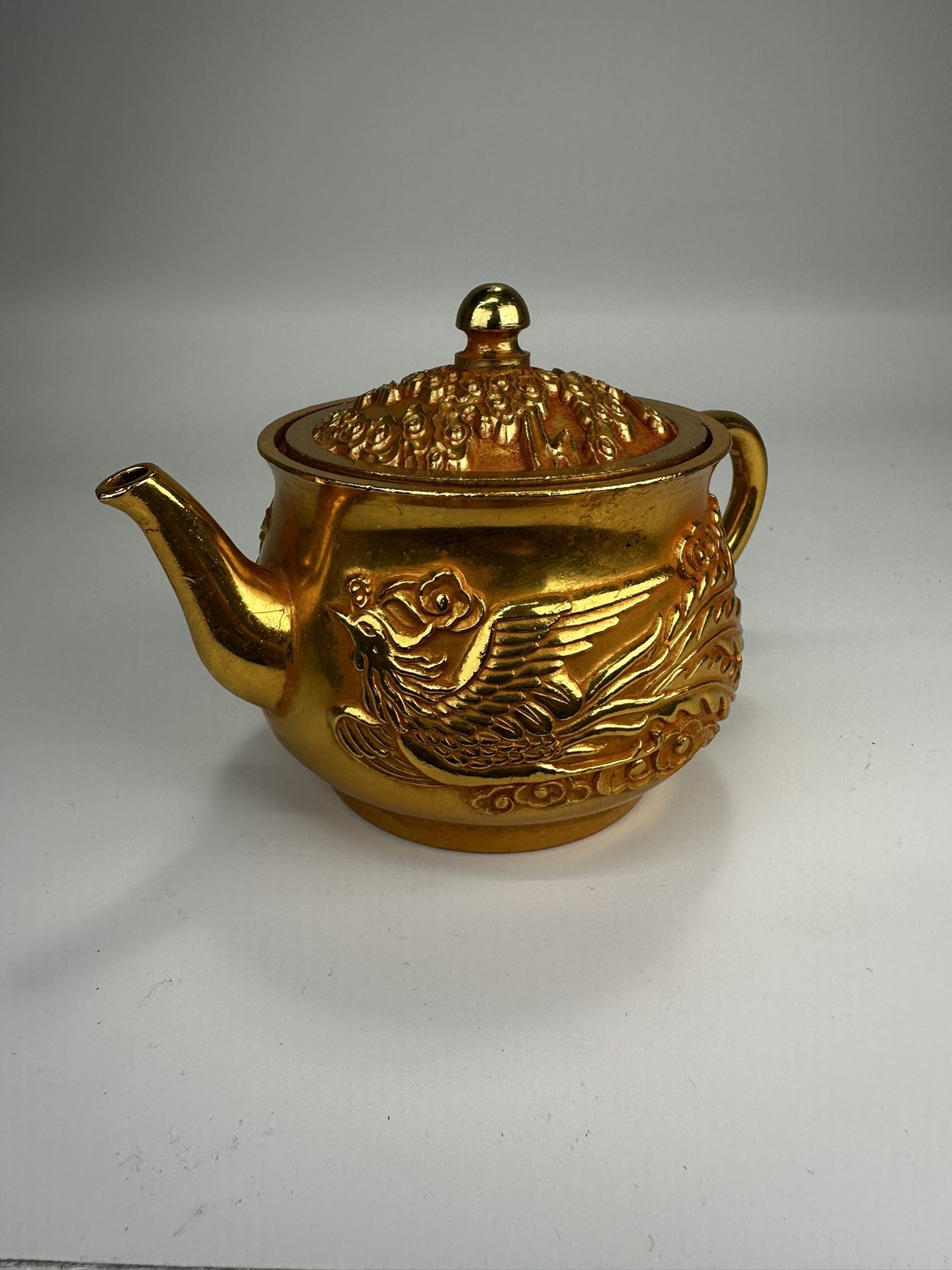 Chinese Qianlong Marked Gold Gilt Phoenix Dragon Legend Cloud Tea Pot 