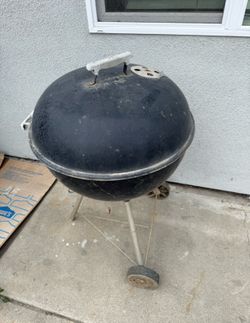 Charcoal Grill on Wheels