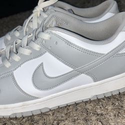 nike dunks  size 11 (mens) 