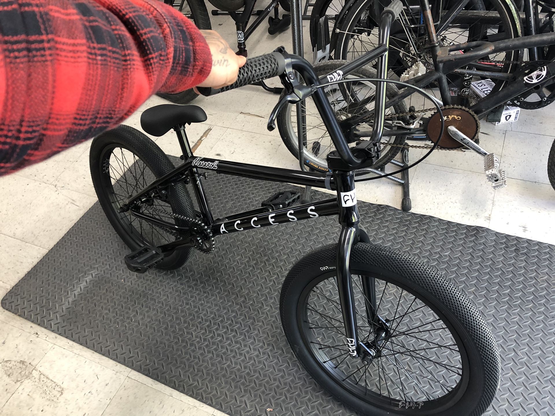 CULT BMX BIKE 20”!