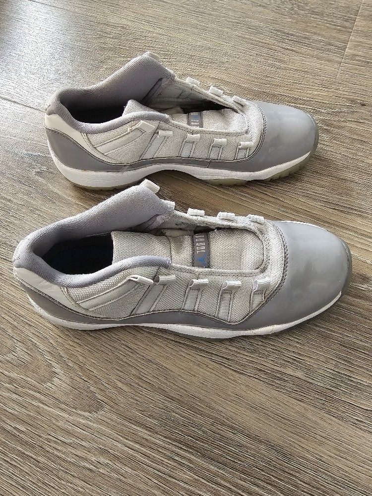 Jordan 11 Retro Low Cement Grey