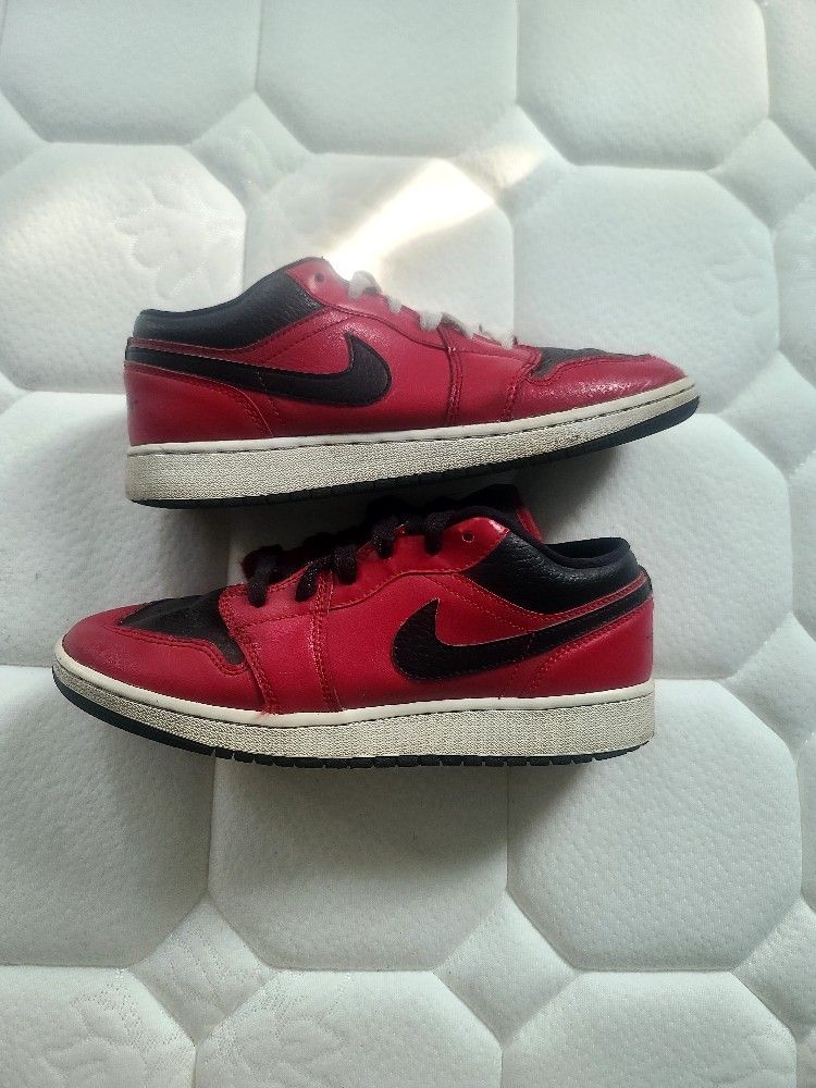Jordan 1 Lows Size 7