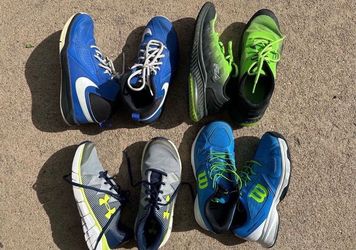 Boys Athletes Shoes, Size 4-5US