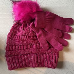 2-pc Girl’s Winter Hat And Pair Of Gloves Size M/L