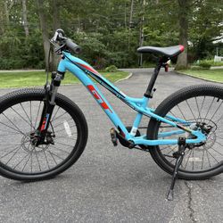 GT Stomper Pro Mountain Bike 24”