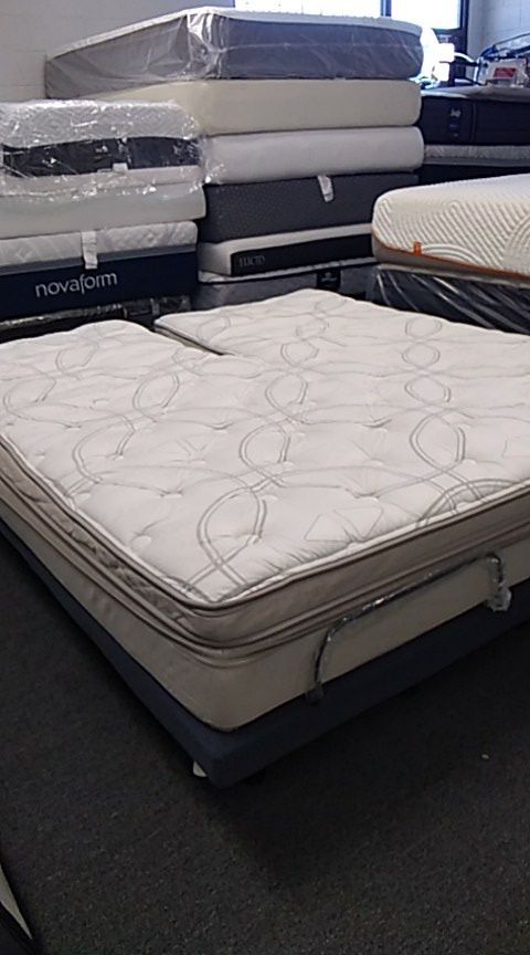 SPLIT TOP KING SLEEP NUMBER P5 with FLEXFIT ADJUSTABLE BED $2500 !!
