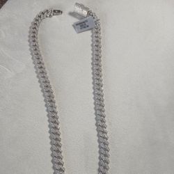 New Square Miami Cuban With Mossinite 