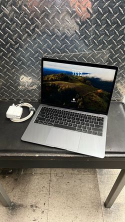 Apple MacBook Air A1932 13” Laptop Computer