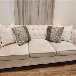 chesterfield sofa couch