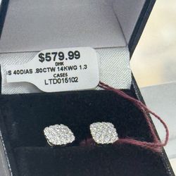 White gold diamond stud earrings