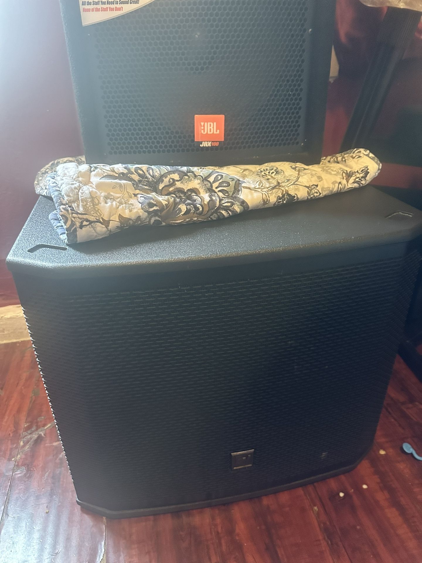 Electro Voice15” Y Jbl Jrm100 12”
